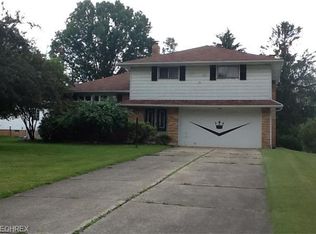 34685 W Sharondale Dr, Solon, OH 44139
