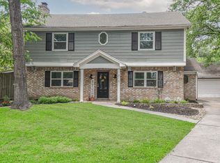 310 Prince Of Wales St, Conroe, TX 77304