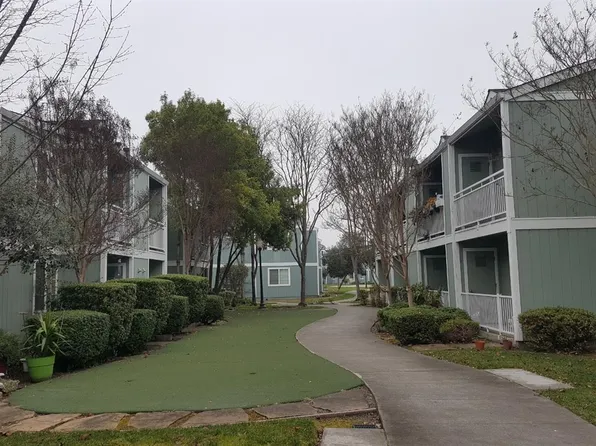1501 La Esplanada Pl APT 323, Santa Rosa, CA 95404