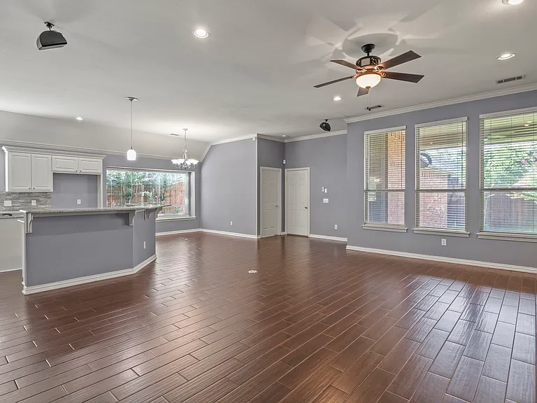 1003 Hunters Creek Dr — Photo 19