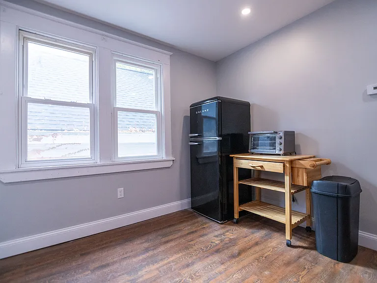 100 Zittel St #3 — Photo 4