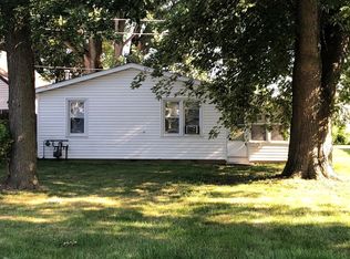 924 Douglas St, Morris, IL 60450