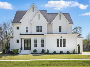216 Meadow Walk Dr, Fuquay Varina, NC 27526