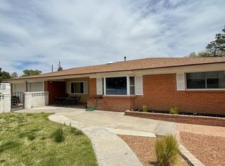 1125 Patricia Cir NW, Corrales, NM 87048