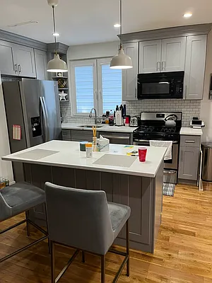 Rented by John R. Real Estate | media 16