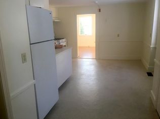 263 Maple Ave APT 1, Barrington, RI 02806