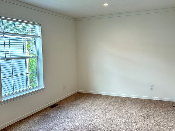 2nd image of 14 Berkeley St