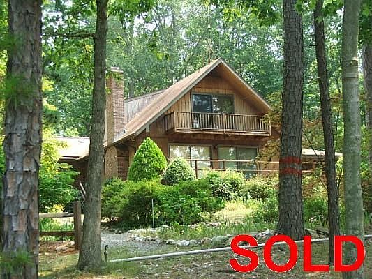 2nd image of 212 Holly Ln