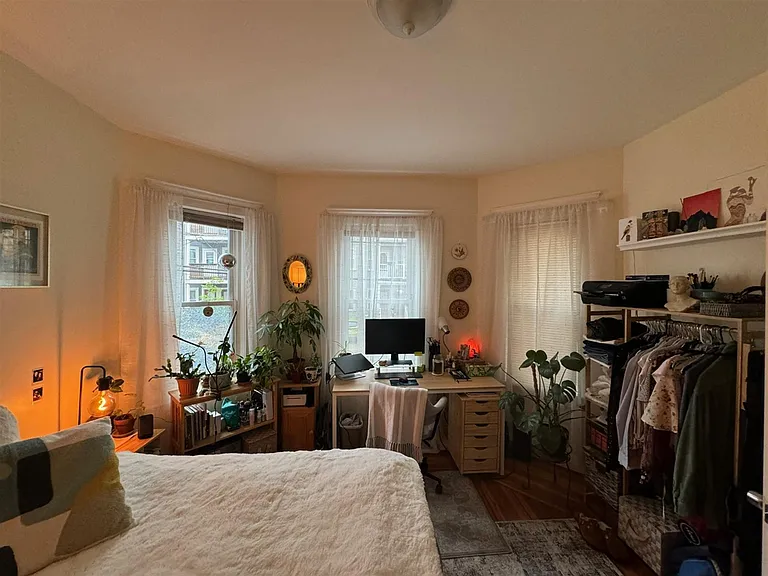39 Belknap St #1 — Photo 21