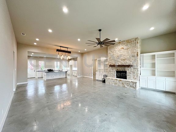 4th image of 1141 Veal Station Rd