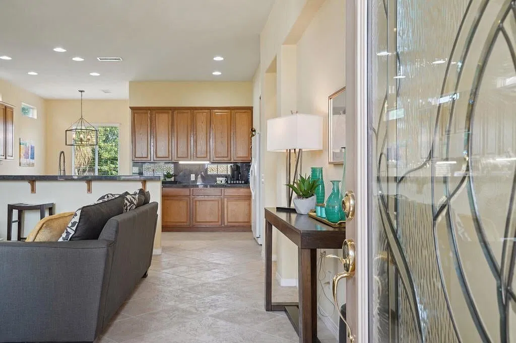 2 bed, 1404 sqft, $3,200 — Photo 1