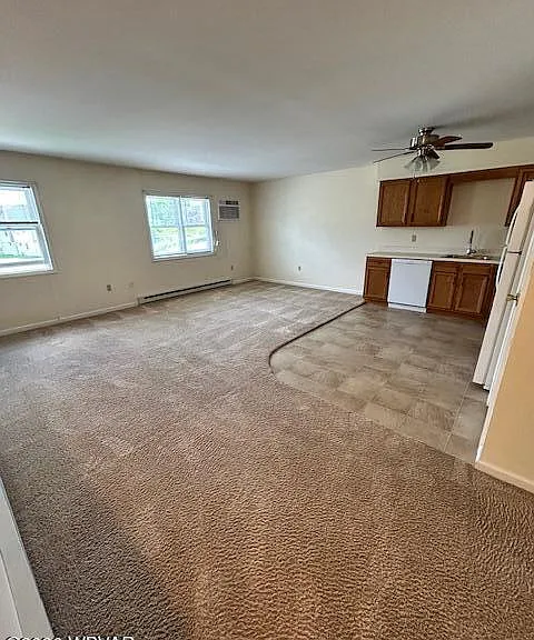 75 Rockey Ln #4 — Photo 3