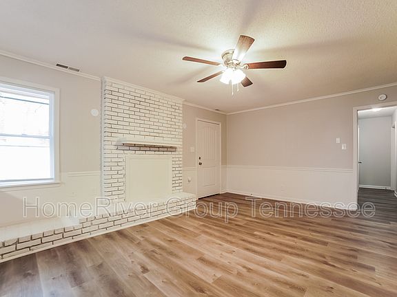 3rd image of 1912 Tammwood Dr