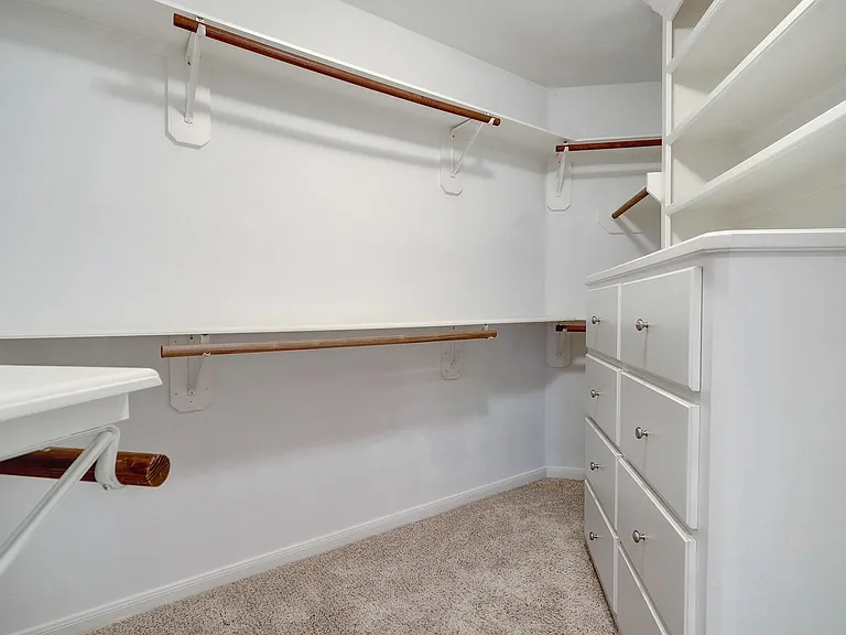 5365 Lampasas St — Photo 24