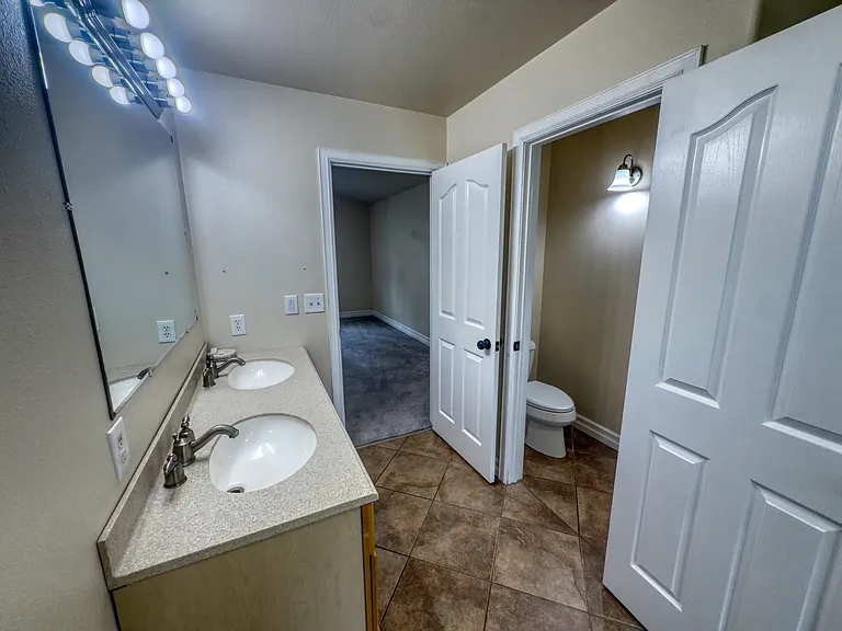1850 Osborn Ct — Photo 28