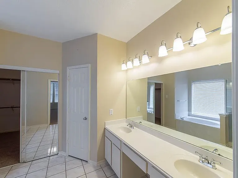 2027 Mabry Mill Rd — Photo 10