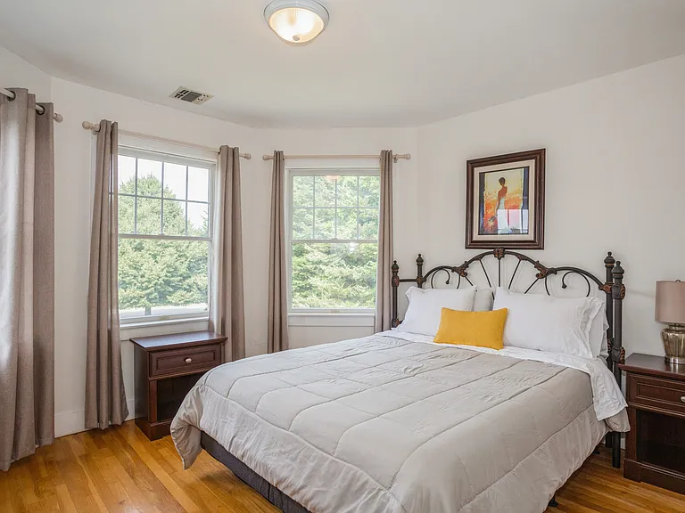 19 Fairbanks Ct — Photo 14