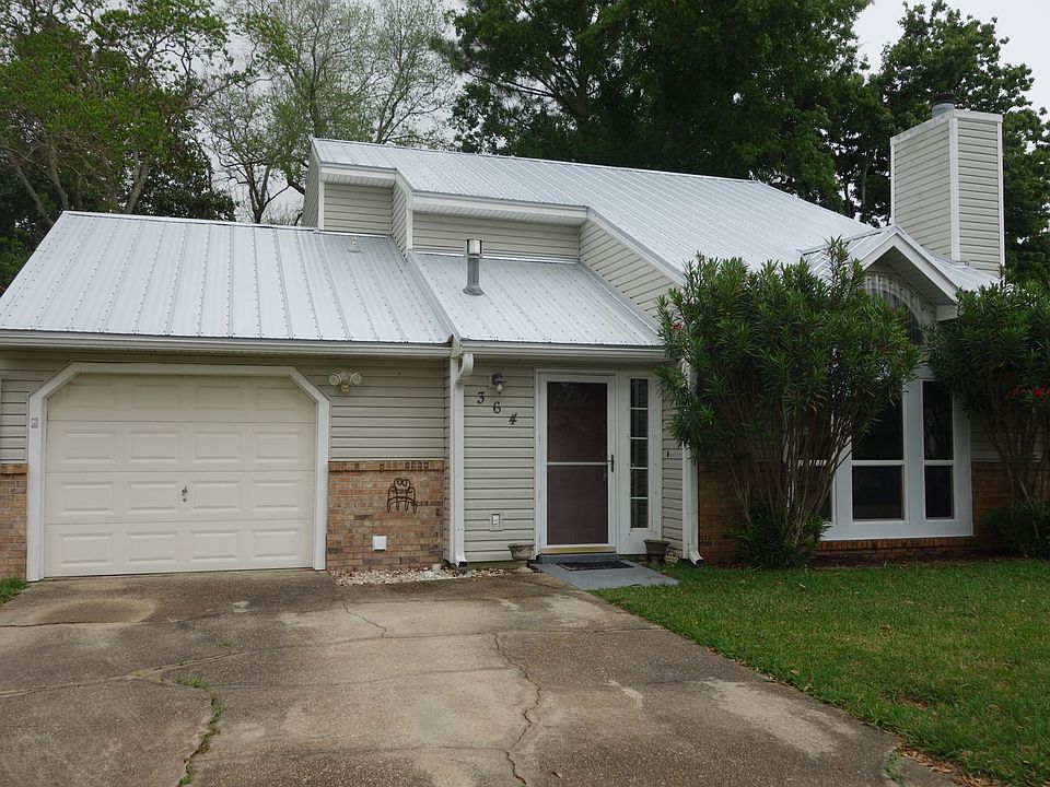 1st image of 364 Canterbury Cir