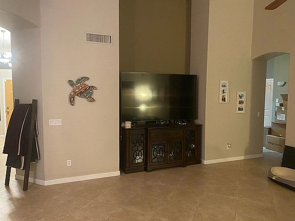 5th image of 1018 S Palomino Creek Dr