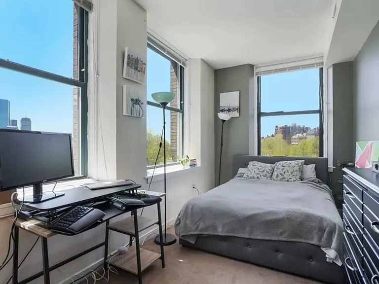 131 Tremont St #6D — Photo 8