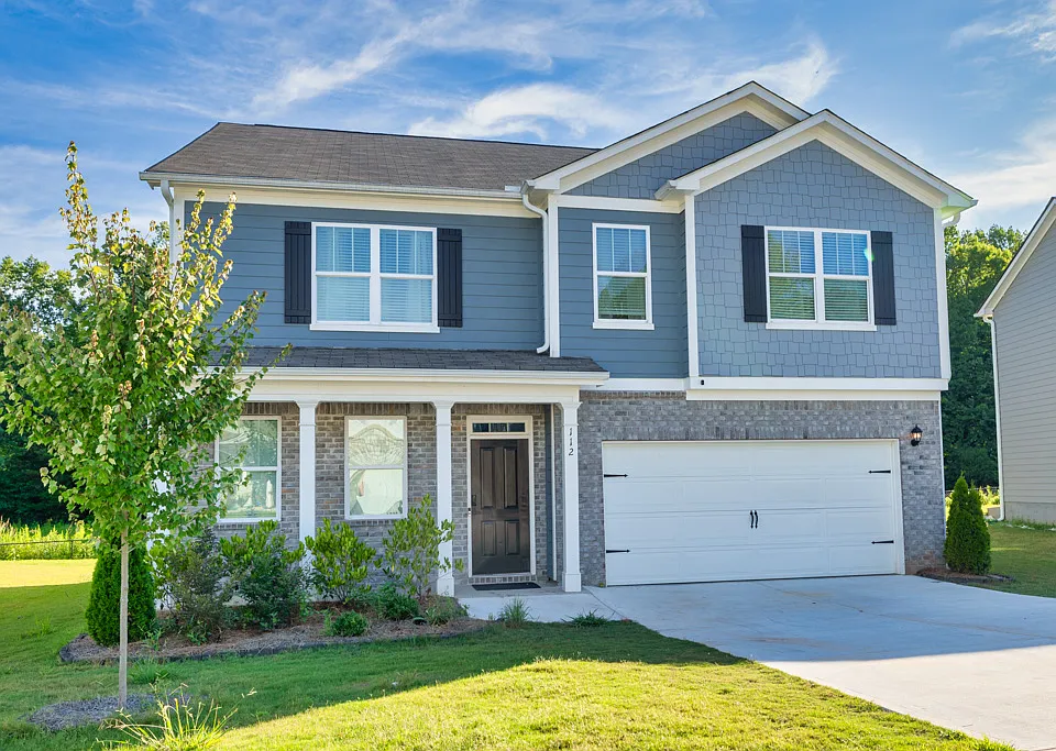 112 Russell Rd