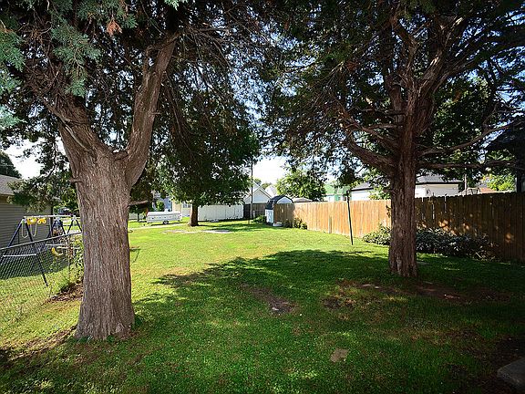3rd image of 2305 Avenue F