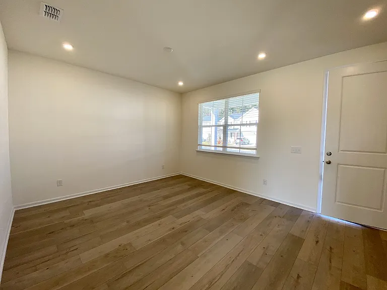 82 Mainland Lakes Dr — Photo 8