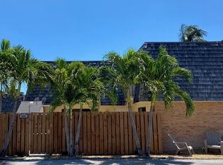 260 Arabian Rd, Palm Springs, FL 33461