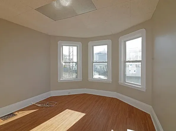 90 Summer St #1, Everett, MA 02149