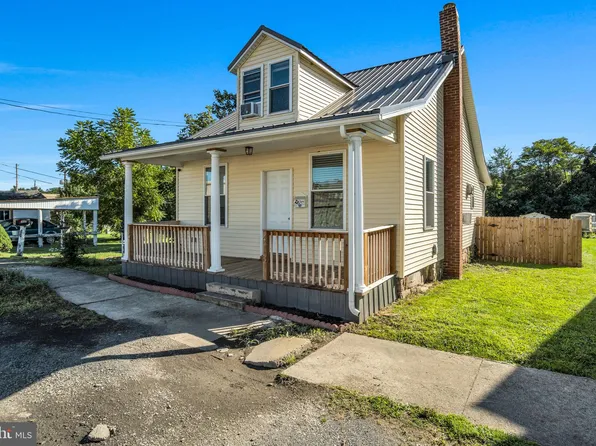 418 N 3rd St, Newport, PA 17074