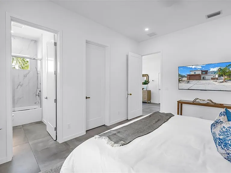 2314 Floyd St — Photo 27