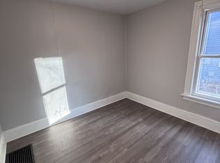 3058 N 11th St #2, Milwaukee, WI 53206