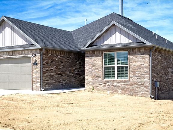 3rd image of 540 Linda Ln