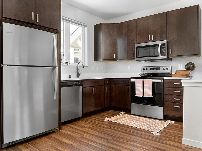 The Bevy — Photo 10
