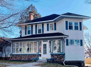 517 E C St, Iron Mountain, MI 49801