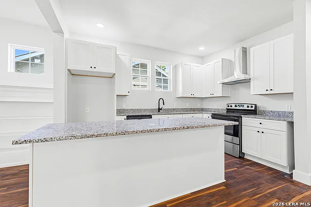 823 W French Pl — Photo 3