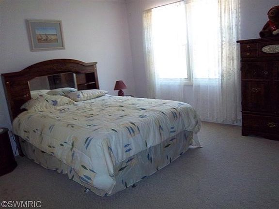 5th image of 10187 Foxhollow Ct