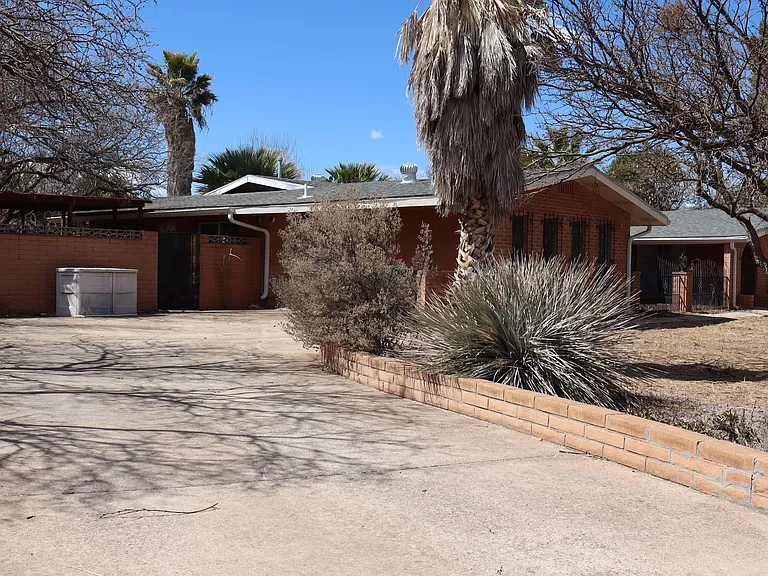 1810 Town And Country Dr — Photo 20