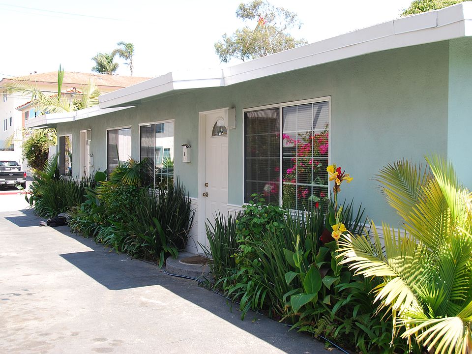 1025 El Embarcadero - Unit B