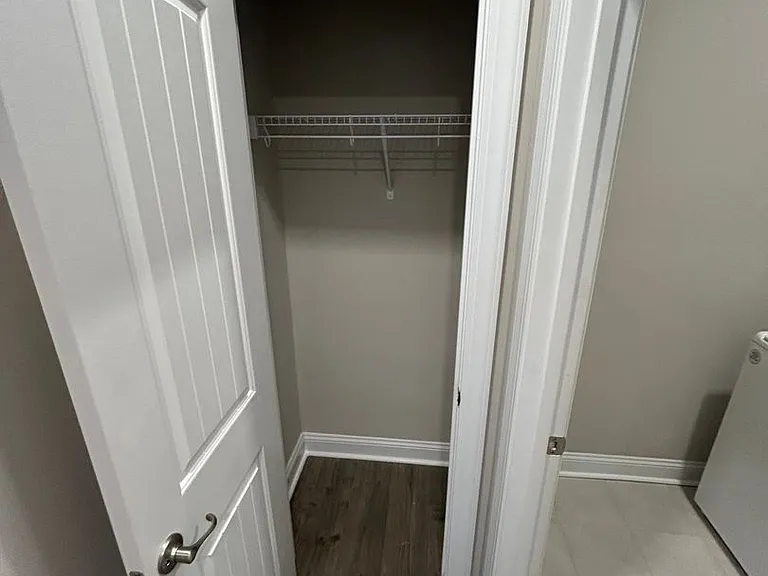 585 Oyster Dr — Photo 15