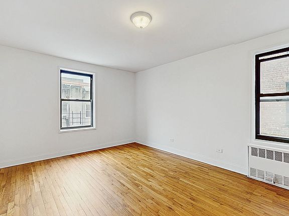 4th image of 282 E 35th St APT 6W