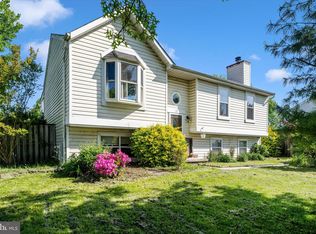 17 Taos Cir, Baltimore, MD 21220