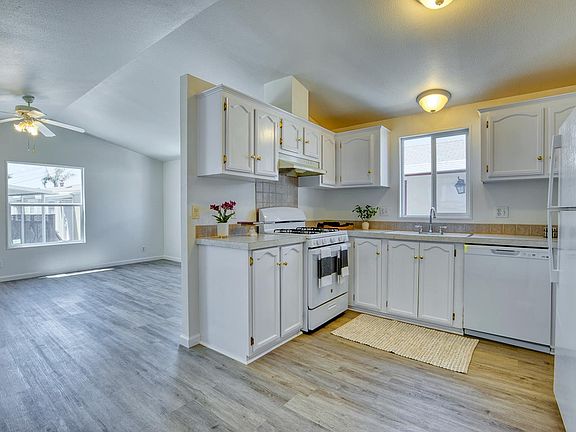 5th image of 1625 Brommer St Space 14