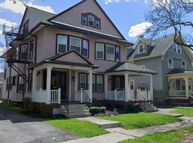 272-274 Meigs St, 274-2