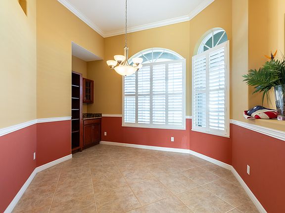 3rd image of 2782 SW Hamilton Avenue