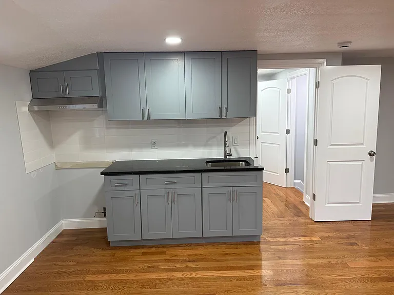 1376 Clay St #2 — Photo 1