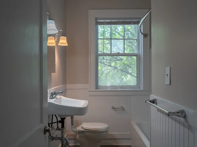 Madison Apartment Homes — Photo 9