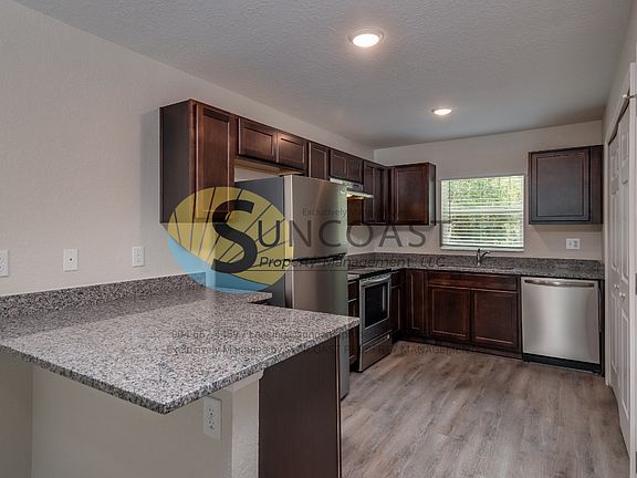 3rd image of 9198 N Travis Dr
