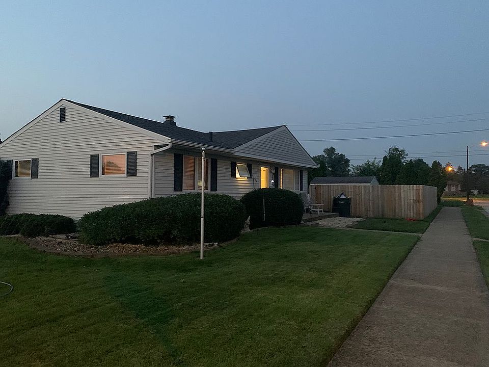 1st image of 1102 Victory Ave