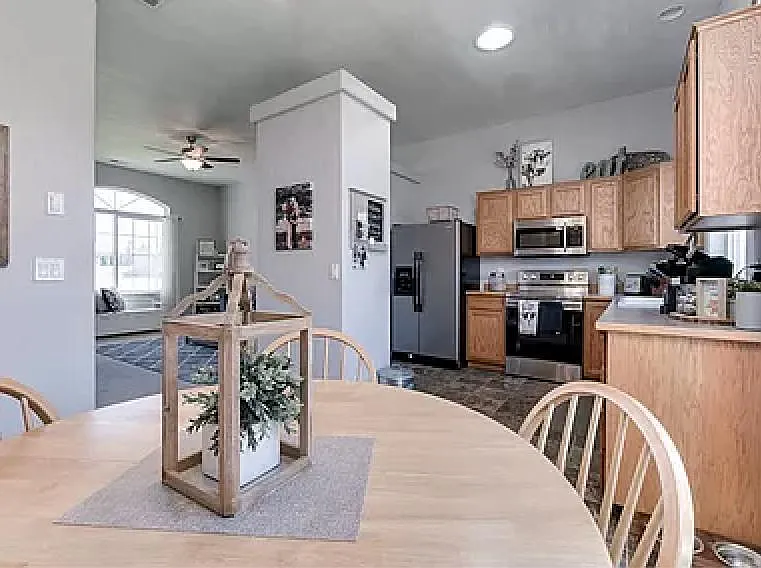 3747 W Pandion Dr — Photo 2